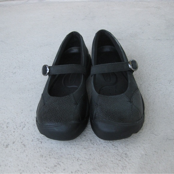 [SOLD] KEEN Black Dahlia Presidio Leather Mary Jane - Picture 2 of 10